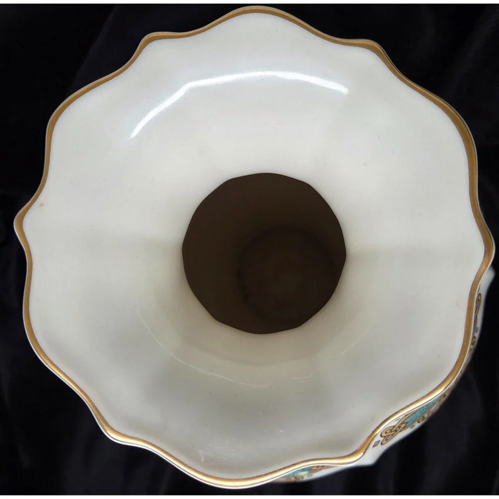 Vintage Lenox Catalan Collection Vase 10